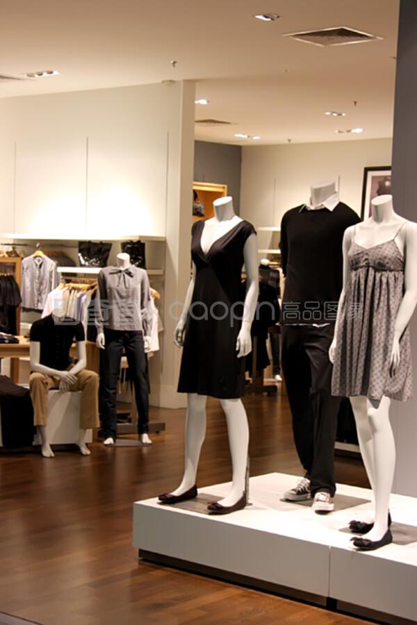 時(shí)裝與服裝服飾零售 行業(yè)趨勢(shì)與市場(chǎng)機(jī)遇